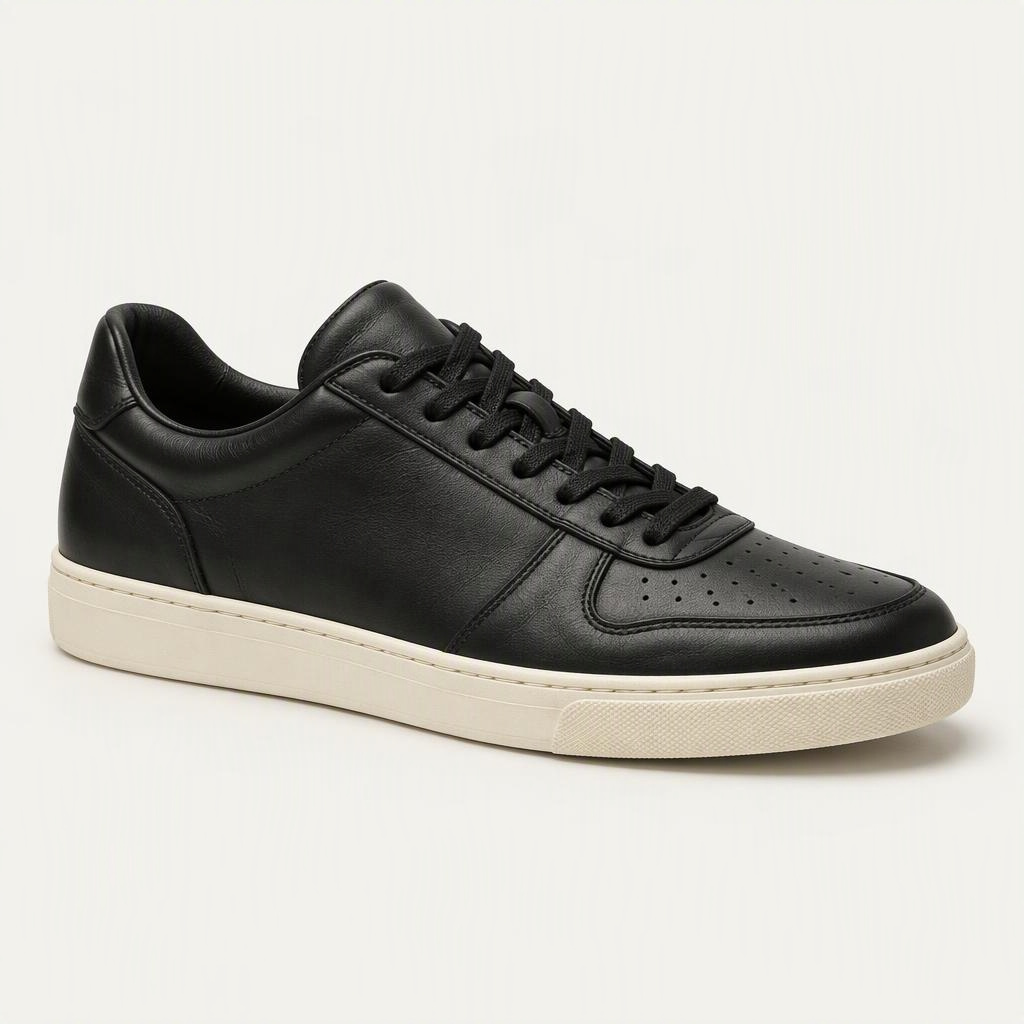 Vintage Court 70 „Triple Black“